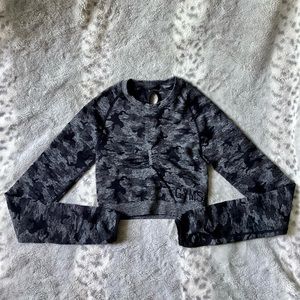 Gymshark Adapt Camo Seamless Long Sleeve Crop Top